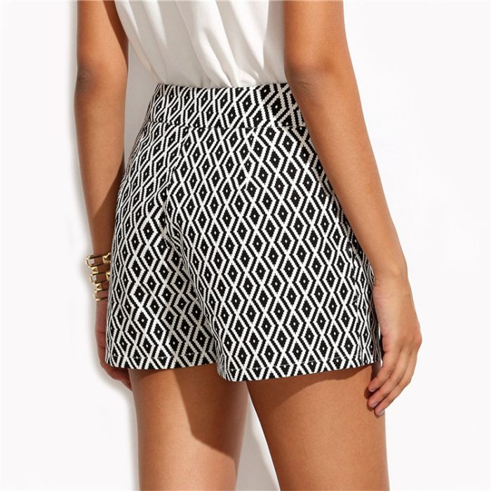 casual mid waist shorts12