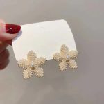 pineapple starfish pearl earrings1 1