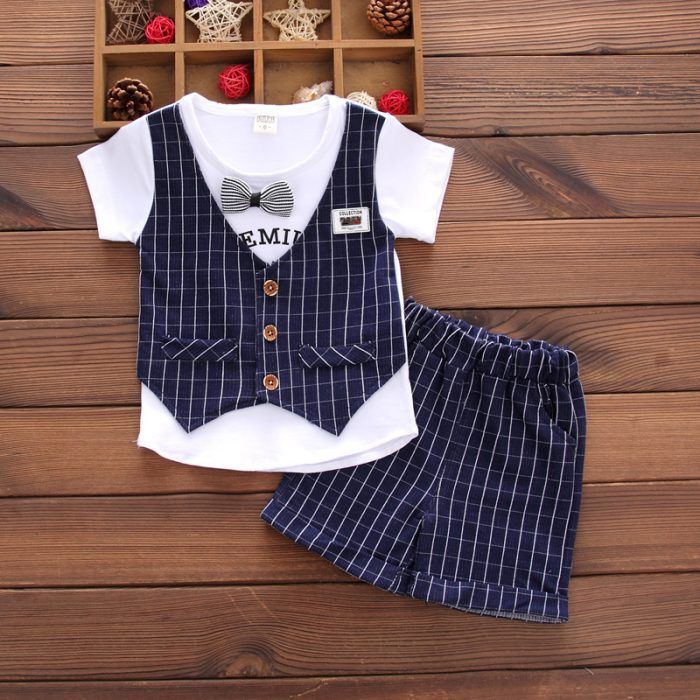 Two-piece vest outfit for baby boys
