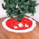 Sophisticated Festive Tree Skirt