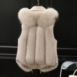 Elegant Women’s Sleeveless Fur Jacket for Winter
