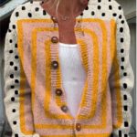 Trendy Women's Cardigan with Artistic Digital Print