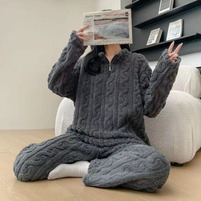 Comfortable Coral Fleece Lounge Wear for Women