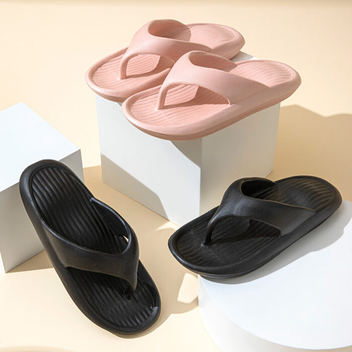 durable beach flip flops