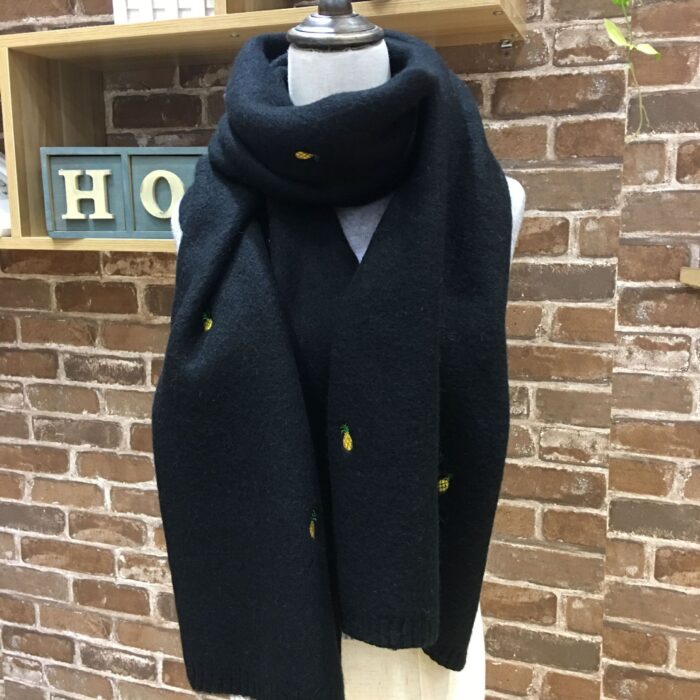 Pineapple Pattern Wool Scarf