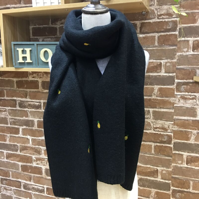 Pineapple Pattern Wool Scarf
