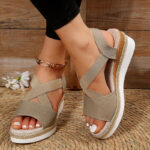 Fashion wedge sandals
