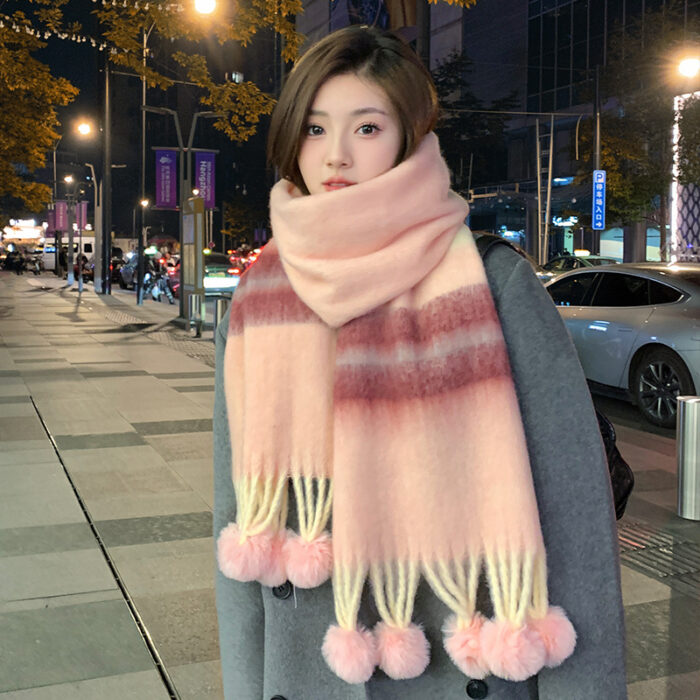 Hanging Ball Scarf