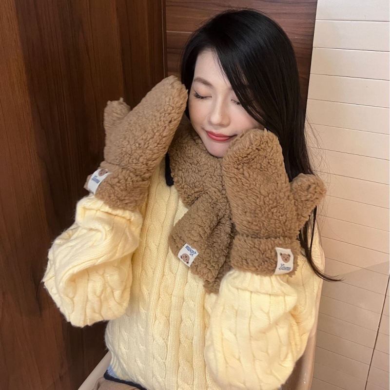 Bear Plush Scarf with Gloves